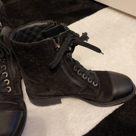 Chanel Quilted pattern combat boots - Picture 9 of 11
